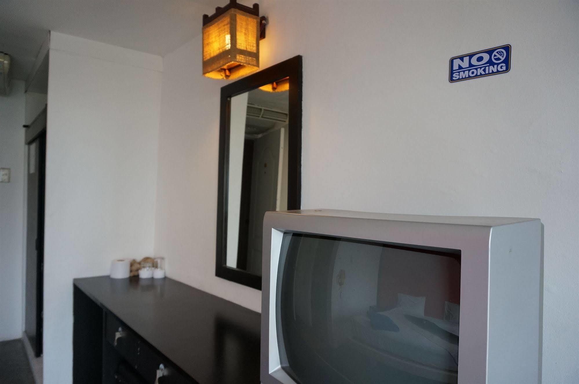 Sand Inn Hotel Хуа Хин Екстериор снимка
