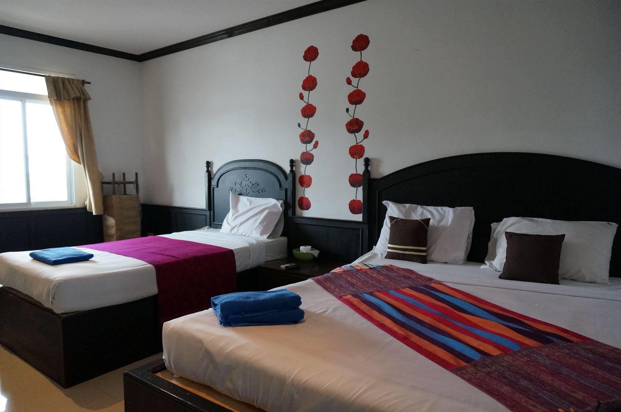 Sand Inn Hotel Хуа Хин Екстериор снимка